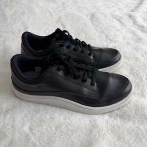 Allbirds Plant Pacer Sneaker Black Women’s Size 7